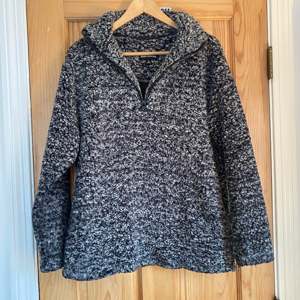 Black and White Sherpa